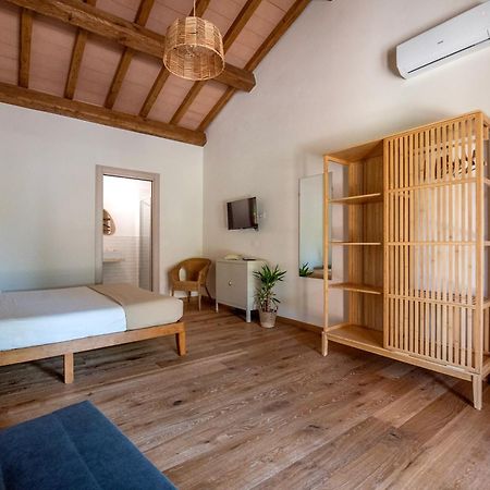 Agriturismo La Sassicaia カスティリオーネ・デッラ・ペスカーイア エクステリア 写真
