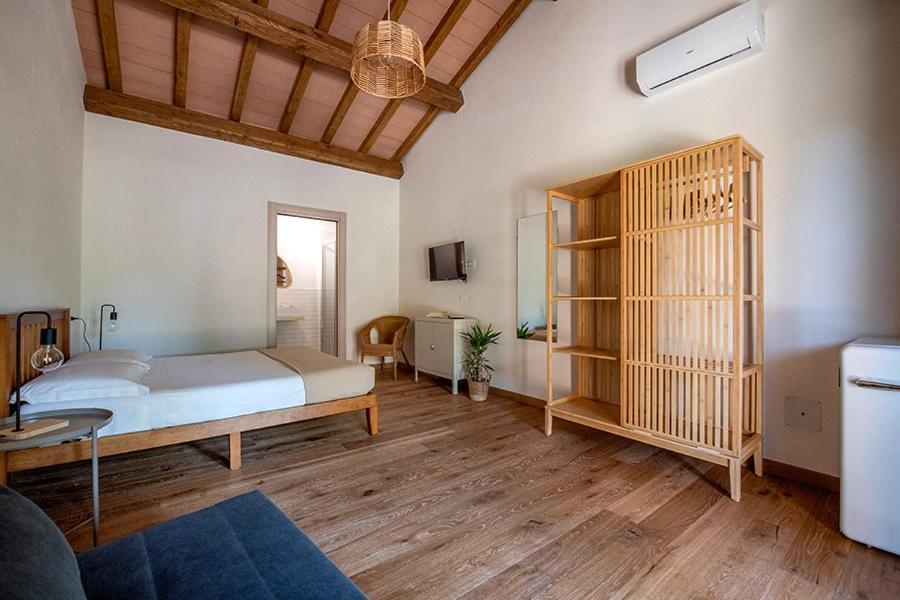 Agriturismo La Sassicaia カスティリオーネ・デッラ・ペスカーイア エクステリア 写真